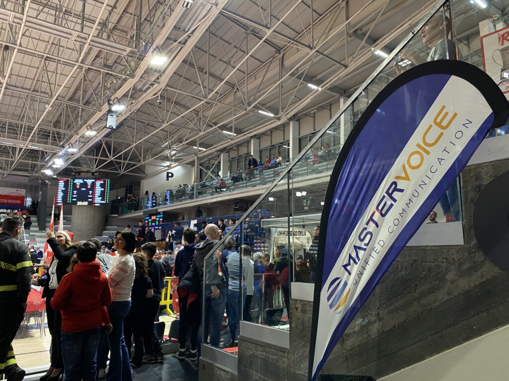 MasterVoice e AIMA, progetto We CaRE | PalaBigi 23 dicembre 2024, partita Pallacanestro Reggiana - Sassari