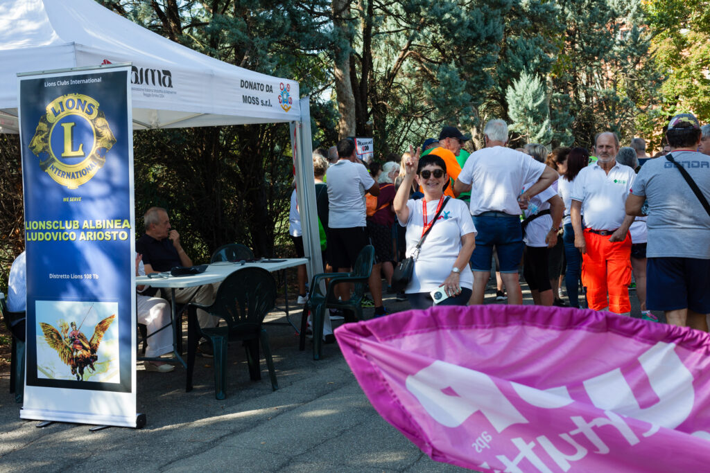 Parco della RSR di Albinea durante la CamminAIMA, camminata solidale in occasione della Giornata Mondiale Alzheimer di domenica 21 settembre 2025