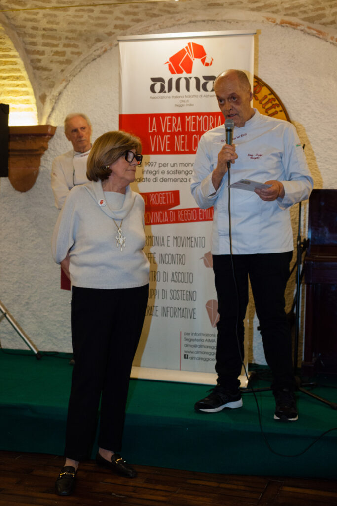 I Presidenti di AIMA Associazione Italiana Malattia di Alzheimer Reggio Emilia ODV e della Congrega dei Liffi - cena di beneficenza di venerdì 13 marzo 2026