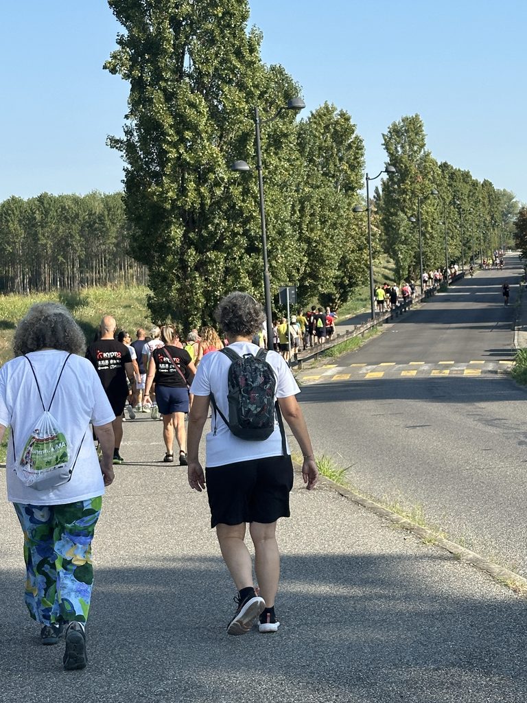 Foto dei partecipanti alla Camminata Guastalla 2026 a sostegno di AIMA Associazione Italiana Malattia di Alzheimer Reggio Emilia ODV