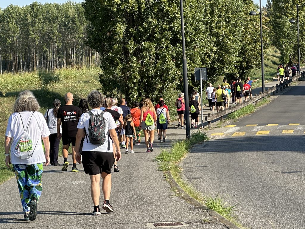 Foto dei partecipanti alla Camminata Guastalla 2026 a sostegno di AIMA Associazione Italiana Malattia di Alzheimer Reggio Emilia ODV