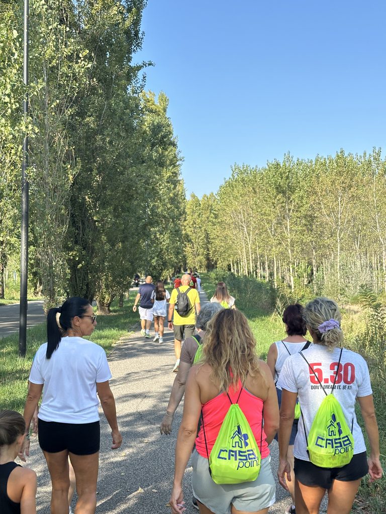 Foto dei partecipanti alla Camminata Guastalla 2026 a sostegno di AIMA Associazione Italiana Malattia di Alzheimer Reggio Emilia ODV